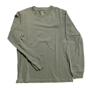 Uniqlo Men’s Airism Crew Neck Long Sleeve Tee Shirt